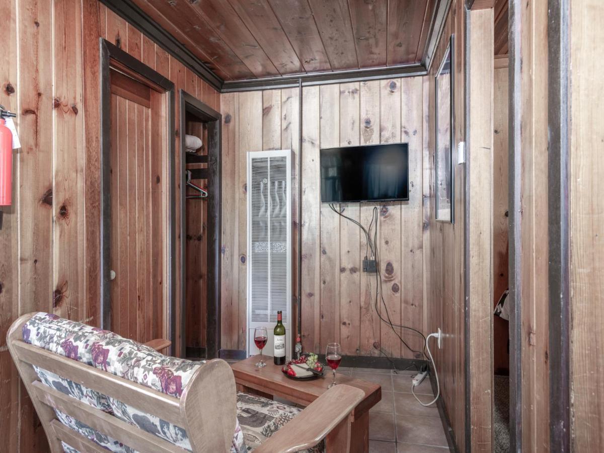 Tiny Two, 2 Bedrooms, Midtown, Sleeps 4 Ruidoso Eksteriør bilde