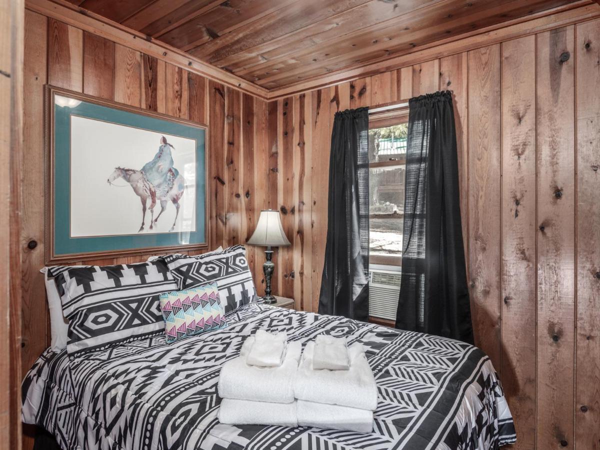 Tiny Two, 2 Bedrooms, Midtown, Sleeps 4 Ruidoso Eksteriør bilde